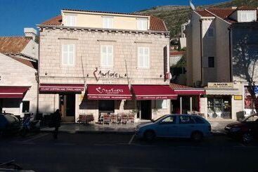 پانسیون Villa Amfora