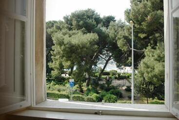 پانسیون Villa Amfora