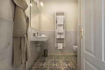 هتل Villa La Tuia B&b