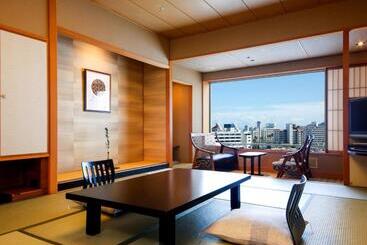هتل Awaji Yumesenkei