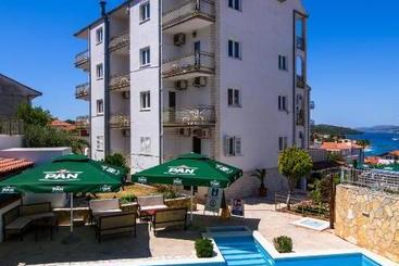 هتل B&b Villa Paula