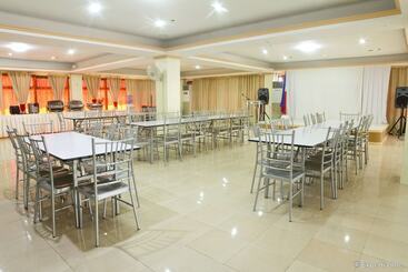 هتل Boracay Holiday Resort