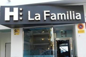 هتل La Familia