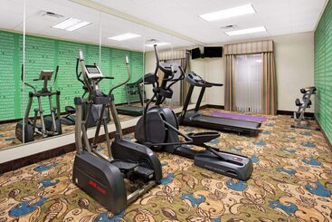 هتل La Quinta Inn & Suites By Wyndham Stonington Mystic Area