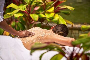 هتل Lux Le Morne Resort