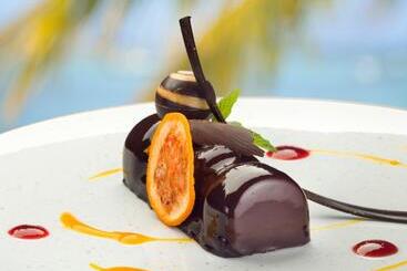 هتل Lux Le Morne Resort