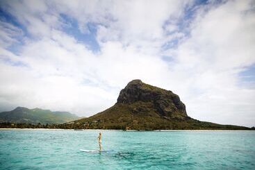 هتل Lux Le Morne Resort