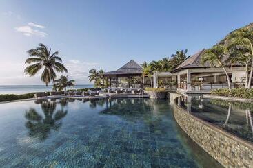 هتل Lux Le Morne Resort