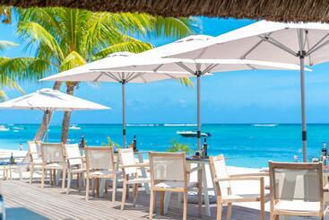 هتل Lux Le Morne Resort