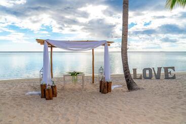هتل Lux Le Morne Resort