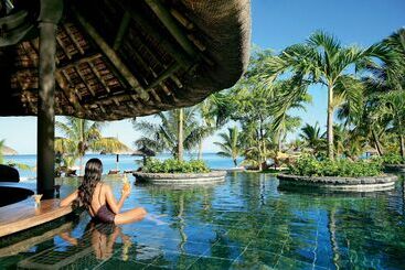 هتل Lux Le Morne Resort