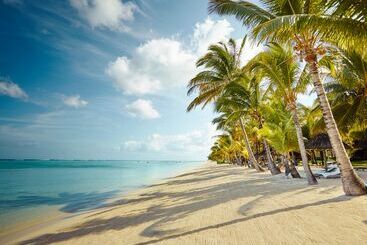 هتل Lux Le Morne Resort