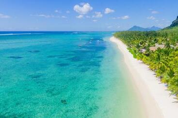 هتل Lux Le Morne Resort
