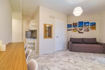 هتل Oliva Beach Studios & Apartments