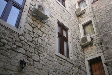 هتل Palace Stafileo