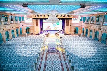 هتل Royal Tulip Almaty