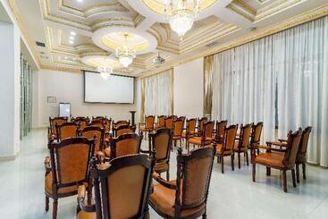 هتل Royal Tulip Almaty