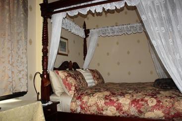 هتل Safari Lodge