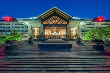 هتل Sheraton Huizhou Beach Resort