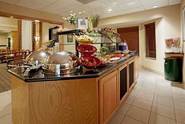 هتل Staybridge Suites   Brownsville, An Ihg