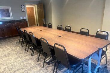 هتل Staybridge Suites Great Falls, An Ihg