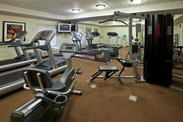 هتل Staybridge Suites Indianapolis Airport, An Ihg