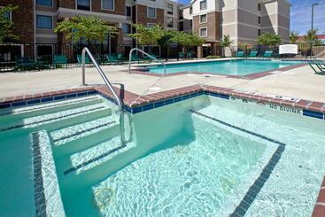 هتل Staybridge Suites Indianapolis Airport, An Ihg