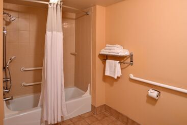 هتل Staybridge Suites Indianapolis Airport, An Ihg