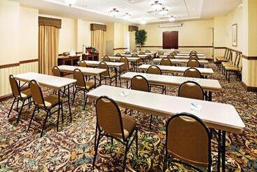 호텔 Staybridge Suites Knoxville Oak Ridge, An Ihg