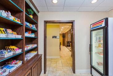 هتل Staybridge Suites Mcallen, An Ihg
