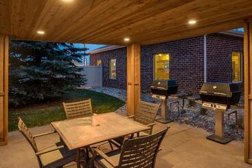 هتل Staybridge Suites Sioux Falls At Empire Mall, An Ihg