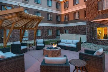 هتل Staybridge Suites Sioux Falls At Empire Mall, An Ihg