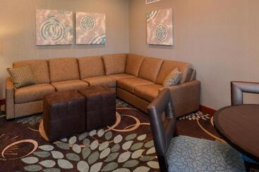 هتل Staybridge Suites Sioux Falls At Empire Mall, An Ihg