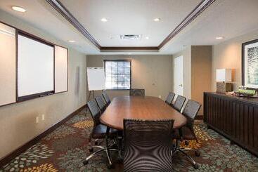 호텔 Staybridge Suites Toledo/maumee, An Ihg