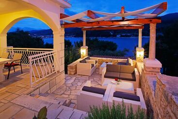 هتل Villa Telenta