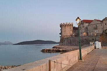 پانسیون Accommodation Old Town Vitaic