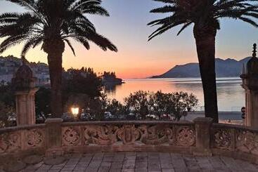 پانسیون Accommodation Old Town Vitaic