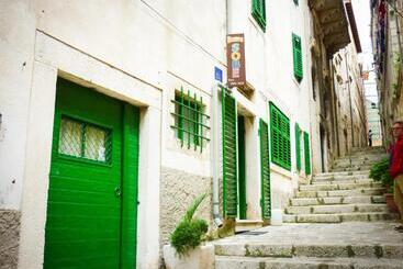 پانسیون Accommodation Old Town Vitaic