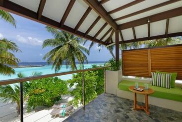 استراحتگاه Kurumba Maldives
