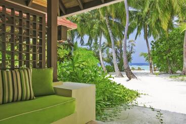 استراحتگاه Kurumba Maldives