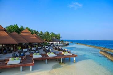 استراحتگاه Kurumba Maldives