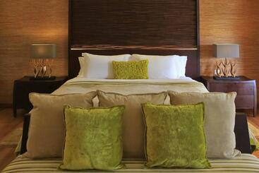 استراحتگاه Kurumba Maldives