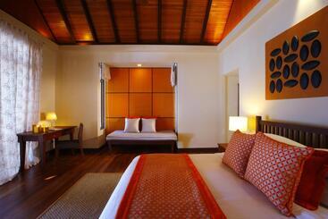 استراحتگاه Kurumba Maldives