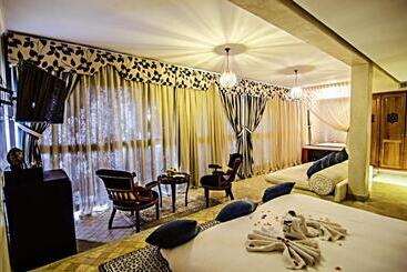 ریاض Palais Ommeyad Suites & Spa