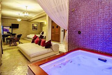 ریاض Palais Ommeyad Suites & Spa