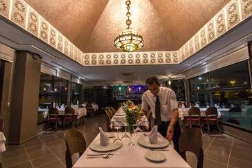 ریاض Palais Ommeyad Suites & Spa