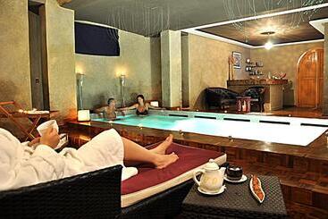 ریاض Palais Ommeyad Suites & Spa