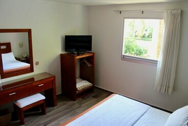هتل Hi Huasteca Inn