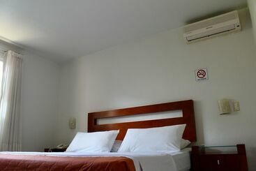 هتل Hi Huasteca Inn