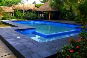 هتل Hi Huasteca Inn